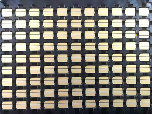 Thermal sink ceramic carrier board